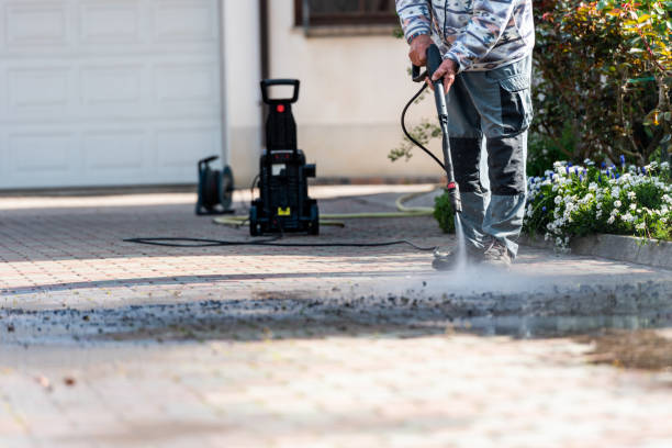 Best Deck Cleaning Services  in Italy, TX